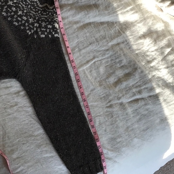 Siskind Sweater - Picture 7 of 9